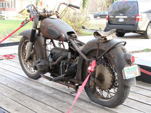 The Zundapp KS601 on the trailer, from rear left.